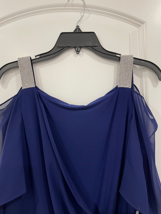 GORGEOUS ROYAL BLUE ELEGANT ONE PIECE PANTS SUIT in Women's - Dresses & Skirts in Oshawa / Durham Region - Image 3