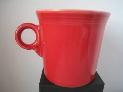 Excellent, like new condition. Details: • Holds 10 1/4 Ounces • Height 3 1/2 Inches • Diameter 3 5/8...