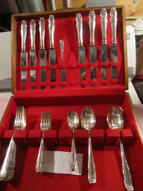 INSPIRATION silverware set for 8 in Arts & Collectibles in Cole Harbour - Image 2