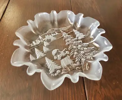 Vintage Pressed Glass Clear Dish Bowl Christmas Holiday Decor Se, View more