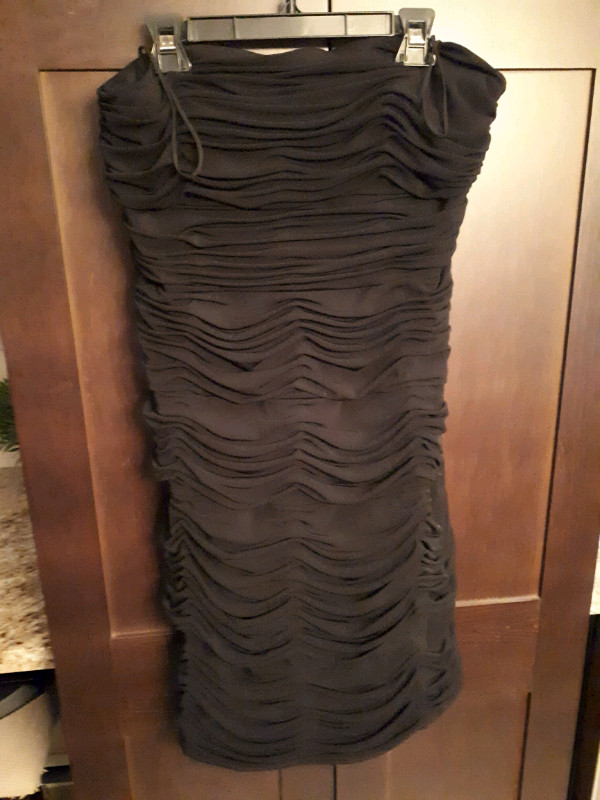 Elegant black dress in Women's - Dresses & Skirts in Brantford - Image 2