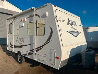 2013 Coachmen Apex 151RBX 3063 LBS UVW / 3890 LBS GVWR Sleeps 6-8 Great well cared for condition. Te...