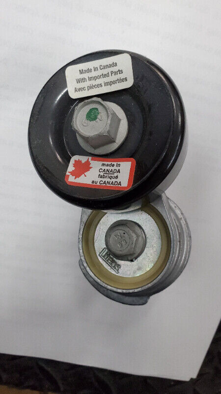 A/C Drive Belt Tensioner in Other Parts & Accessories in Stratford - Image 3