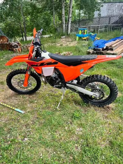 2025 KTM xc300 trade for raptor or sell $9500. 9.5hrs on bike no liens.