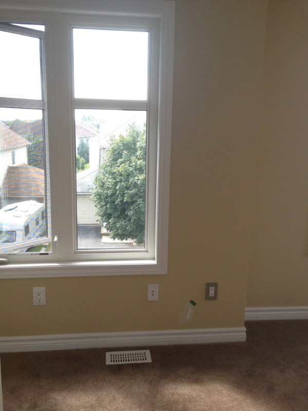 Beautiful bright Master suite for rent (All Utilities Included) Room