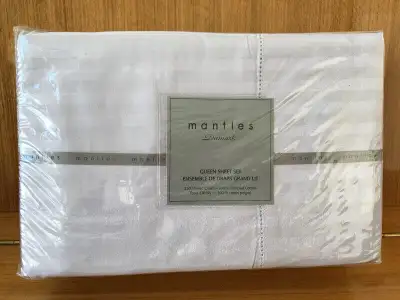 New Mantles Queen Size Sheet Set. $65