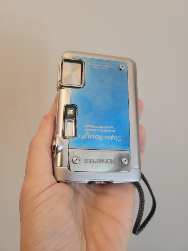 Olympus Stylus Tough 8010, 14 megapixel waterproof camera in Cameras & Camcorders in Peterborough - Image 4