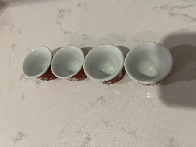 Vintage Chinese Famille Rose Mun Shou Longevity Sake/tea cups in Arts & Collectibles in Ottawa - Image 7