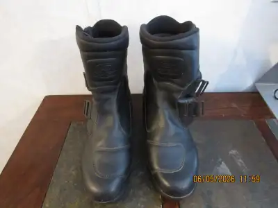 SIDI LEATHER MOTORCYCLE BOOTS REDUCED, View more
