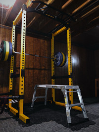 Powertec full squat rack + weights 