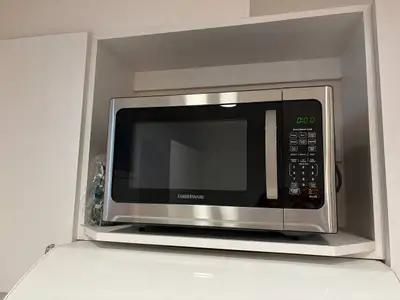 Farberware Countertop Microwave – 1000W, 1.2 cu ft, View more