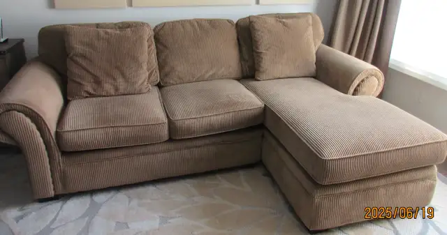 Couch with lounger and matching drapes62865712114179121