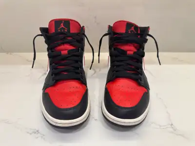 Jordan 1 Size 9, View more