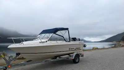 This boat is in excellent shape. Both motors are Yamaha 4 strokes. Both start and run fine. I instal...