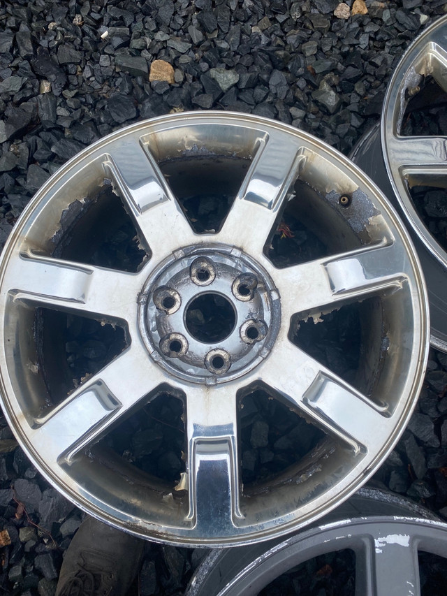 22 inch Cadillac Escalade wheels in Tires & Rims in Bedford - Image 3