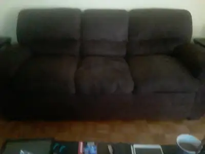 Sofa et causeuse à vendre, View more