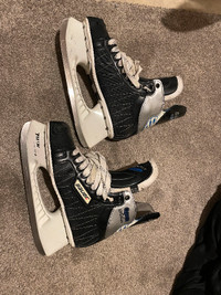 Bauer ice/hockey skates size 13.5