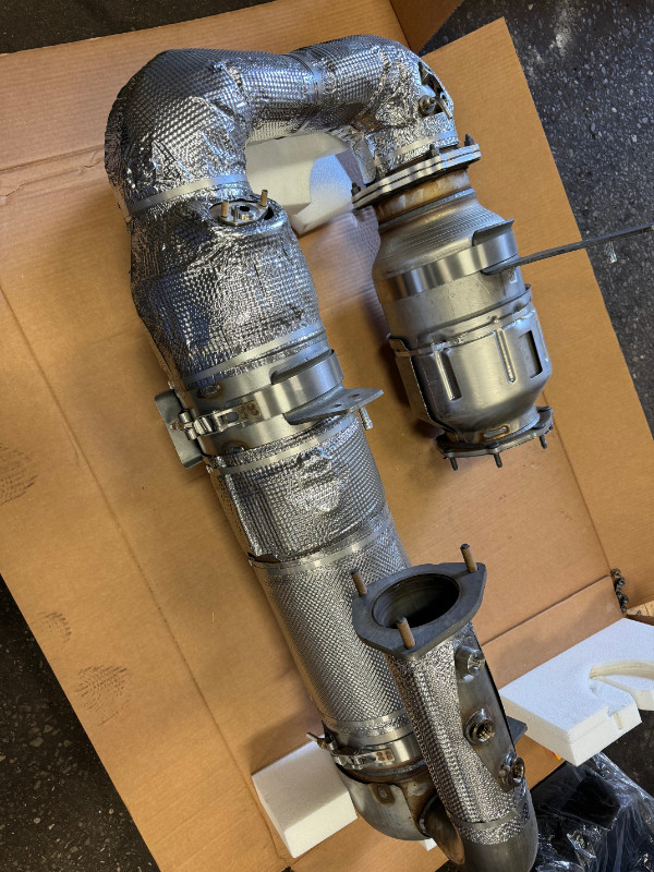 2021 Ford DPF Exhaust Complete Minus Converter Brand New in Engine & Engine Parts in City of Toronto