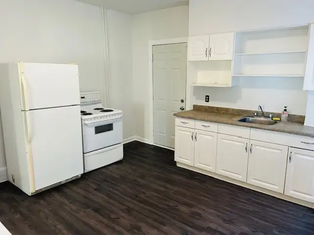 4 BR home in Point Douglas