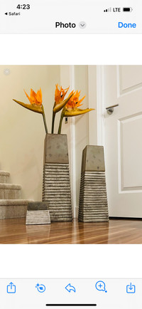Floor vases 