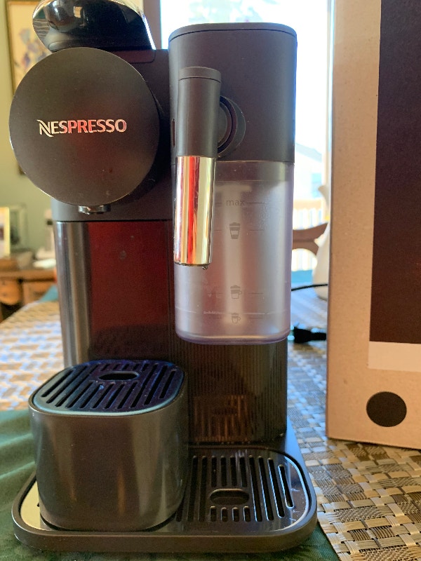 Nespresso Lattissima One Espresso/ Coffee machine 250 Coffee Makers