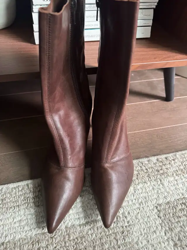 YEEZY Season 7 Ankle Boots in Women's - Shoes in Mississauga / Peel Region - Image 3