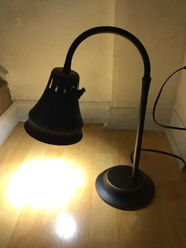 vintage lamp in Indoor Lighting & Fans in Laval / North Shore - Image 2