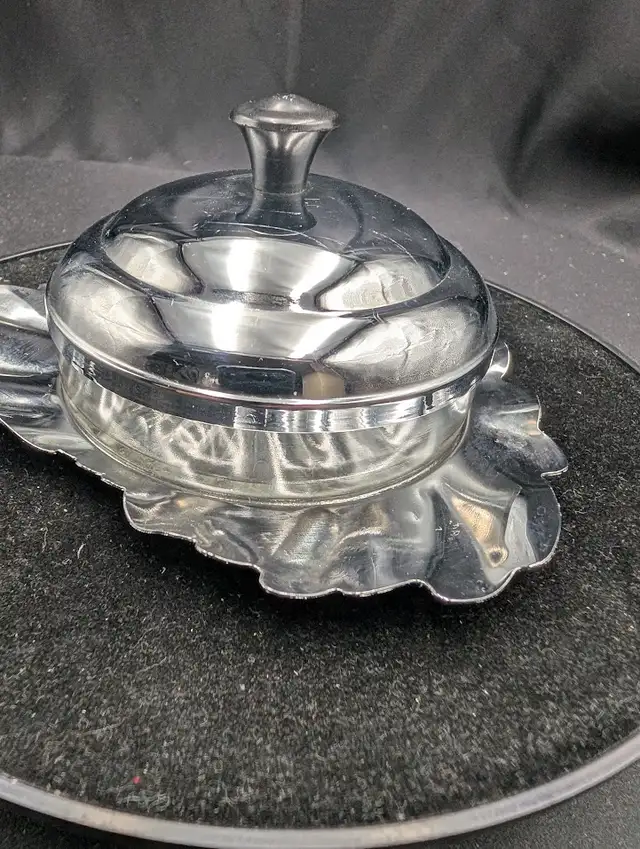 Vintage Glass and Chrome Butter Dish / Condiment Dish in Kitchen & Dining Wares in Calgary - Image 6
