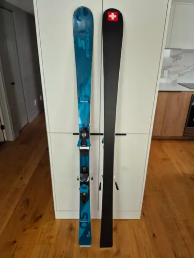 Ski Stöckli Montero AS, 172 cm, 107-76-127 R14.8. Utilisé une vingtaine de fois.