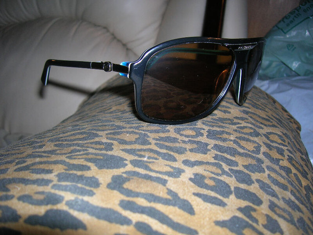 Von Zipper Stache  Sunglasses Aviator Made in Italy Rare in Arts & Collectibles in City of Toronto