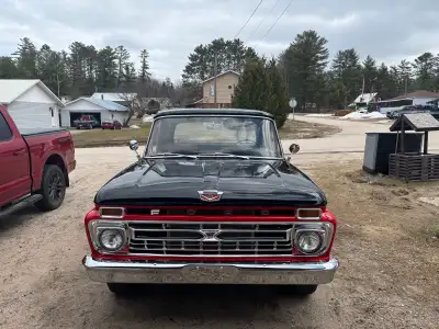 1966 Ford f100 swb Whit a brand new 390.030 over icon Forget flat top piston , roller rocker shaft....