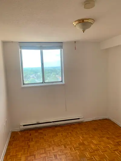 Private Room with parking Available for Rent