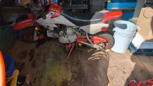 Dirtbike   in Scooters & Pocket Bikes in Mississauga / Peel Region - Image 2