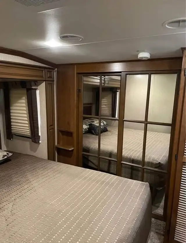 35 Foot Heartland Bighorn 3010 RE with upgrades in RVs & Motorhomes in Penticton - Image 5