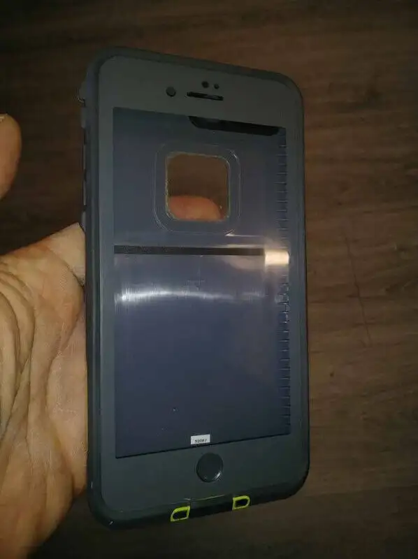 LifeProof FRĒ SERIES Waterproof Case for iPhone 8 Plus & 7 Plus in Cell Phone Accessories in Mississauga / Peel Region - Image 3