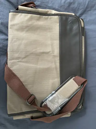 Lenovo ThinkPad Messenger Bag, View more