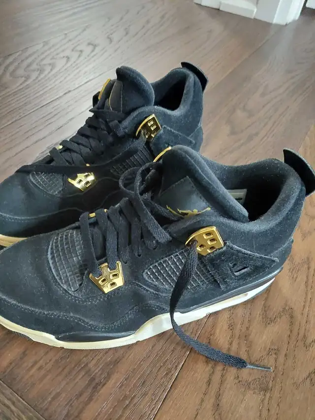 fairly new black and gold Jordan 4s in Men's Shoes in Markham / York Region - Image 5