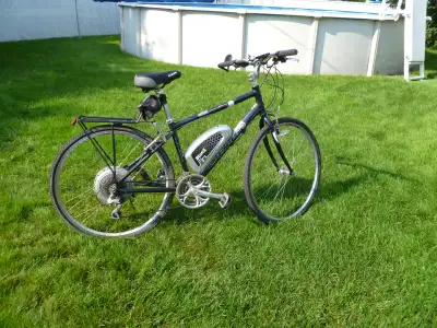 Vélo électrique BionX, batterie 48V. 105 km d'autonomie Très propre