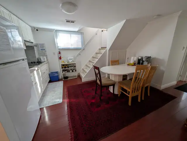 Room for Rent (Yorkdale) - Males Only in Room Rentals & Roommates in City of Toronto - Image 7