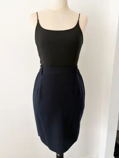 Vintage AGMIR Navy Blue Boucle Skirt, Size M - Made in Europe, View more