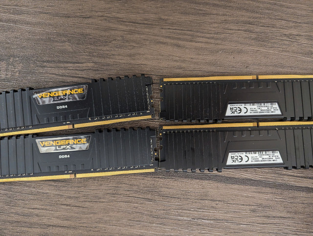 4x8GB 3200mhz DDR4 in Desktop Computers in Thunder Bay