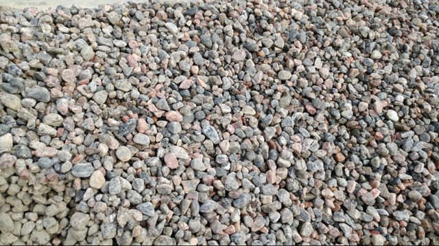 PEA STONE -  3/8 inch (9.5 mm) BULK & SMALL LOADS AVAILABLE in Plants, Fertilizer & Soil in City of Toronto