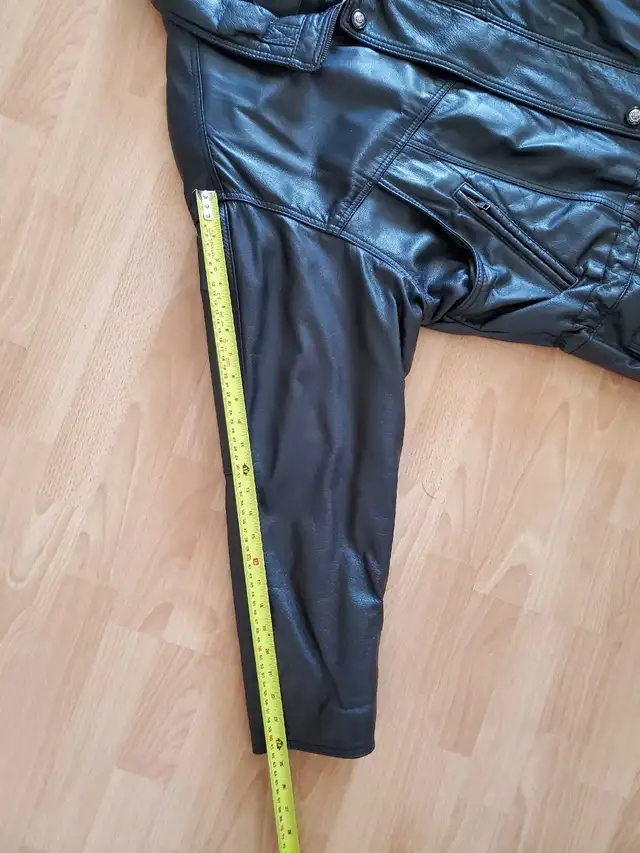 Vintage Men's Lined Leather Jacket - XL in Men's in Edmonton - Image 10