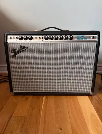 Like new condition. Comes with the cover slip and footswitch. $1400 or try your trade!