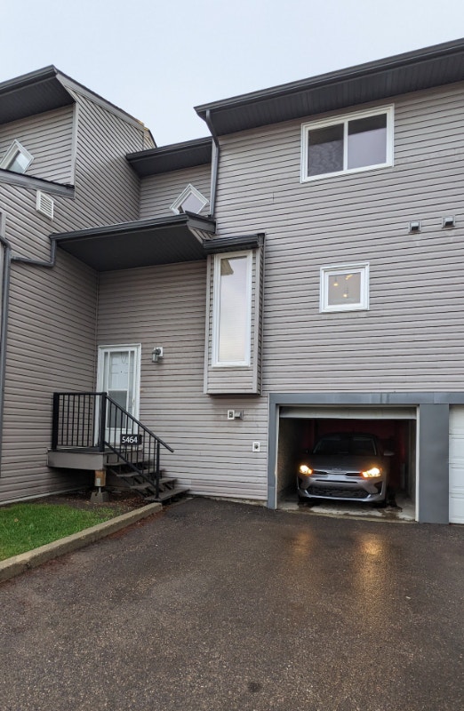 3 bedroom, 1.5 bath townhouse in Mill Woods Long Term Rentals