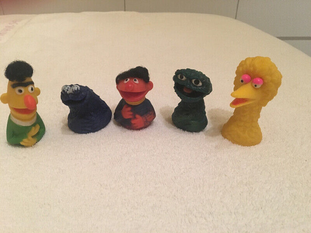 Sesame Street Finger Puppets Vintage 1970’s in Toys & Games in City of Toronto - Image 2