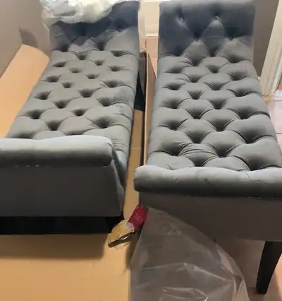 Brand new velvet furniture Grab deal any$200, View more