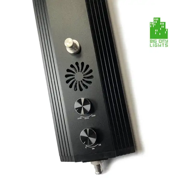 ⚡️ NEW - 50w Bi-Colour LED Portable Light, compact and bright! ⚡ in Cameras & Camcorders in Calgary - Image 6