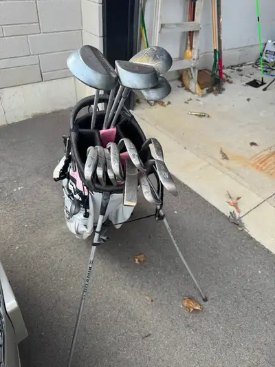Set ladies golf clubs rh complete, View more