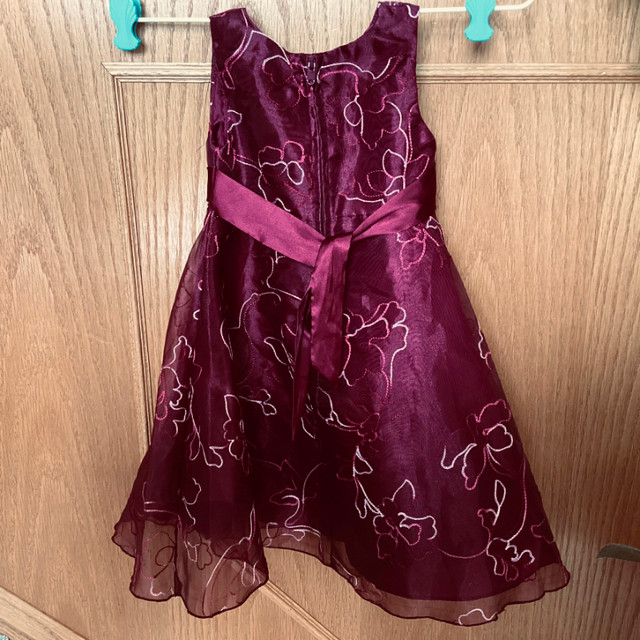 Size 2 George Toddler’s Party Dress in Clothing - 2T in Winnipeg - Image 2